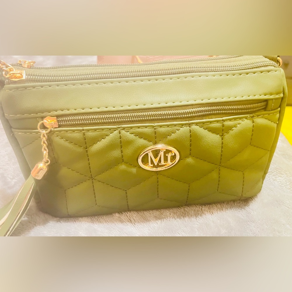 Quilted Olive Green Women's Crossbody Bag